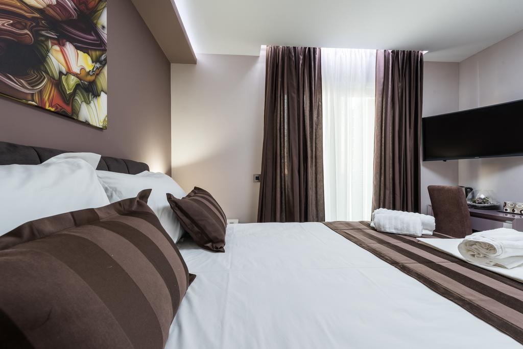 Guest house Adriatica Dream Luxury - Free Parking 4*